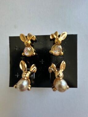 Vintage AVON 'Pearly Bunny' Pierced Earrings - 2 Pair!